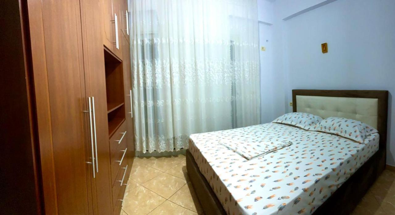 Honey Apartment Near Port Of Saranda Luaran gambar